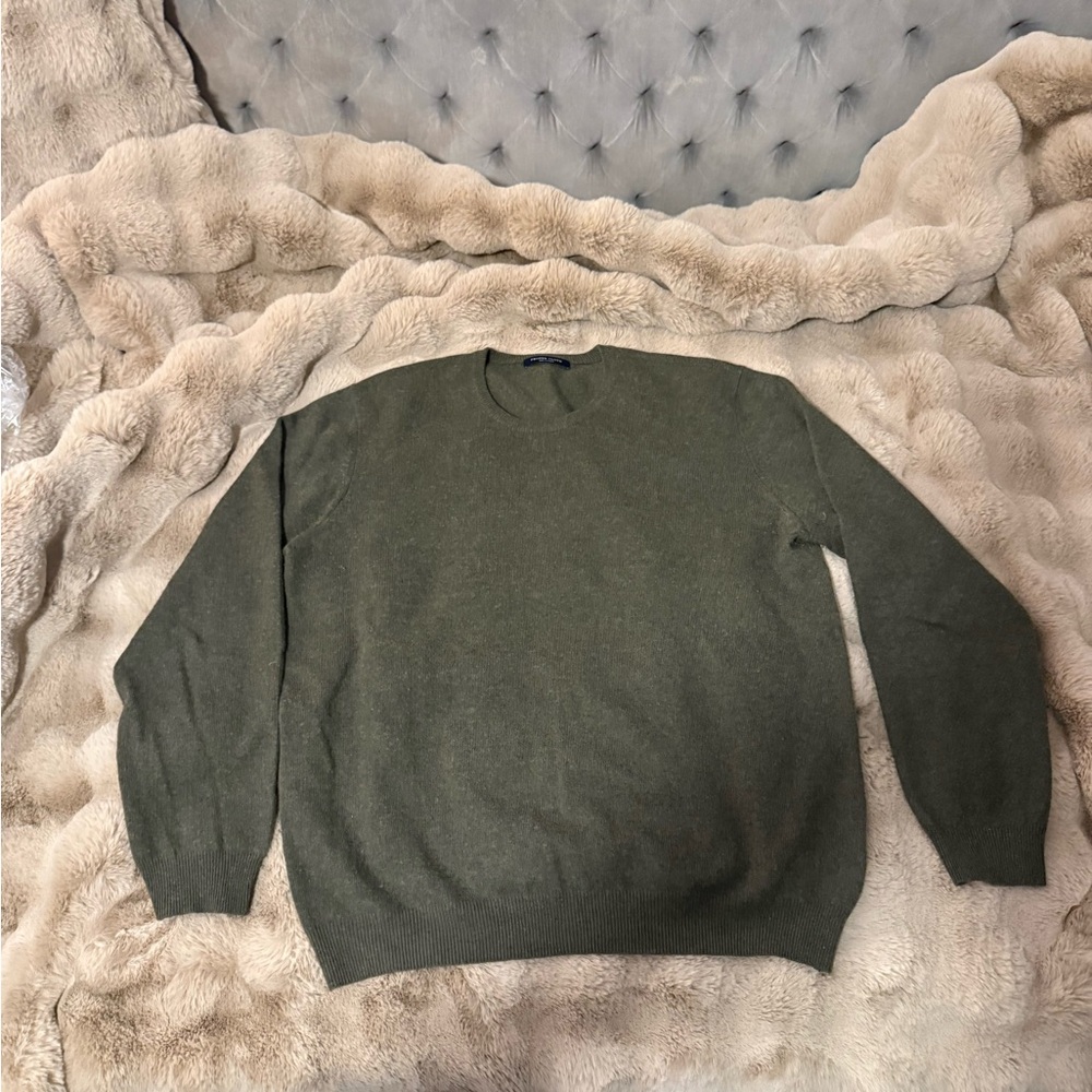 Proper Cloth 100% Scottish Cashmere Men's Green Sweater